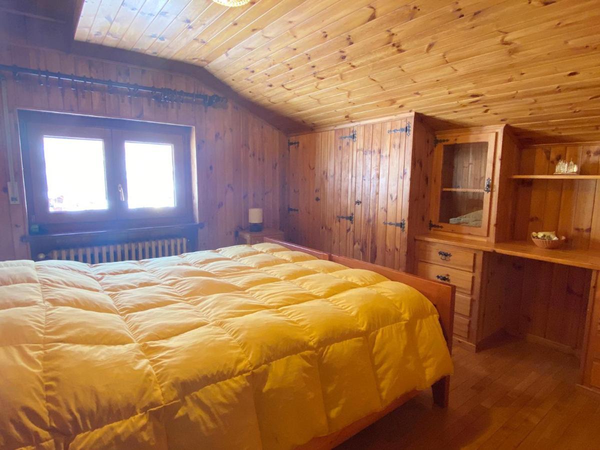 La Rondine - Appartamento Panoramico 6 Posti Letto In Villetta 尚波吕克 外观 照片