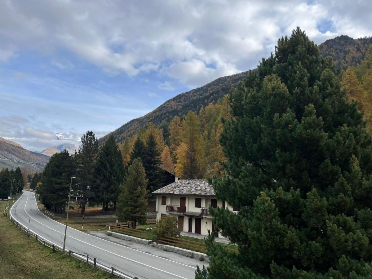 La Rondine - Appartamento Panoramico 6 Posti Letto In Villetta 尚波吕克 外观 照片